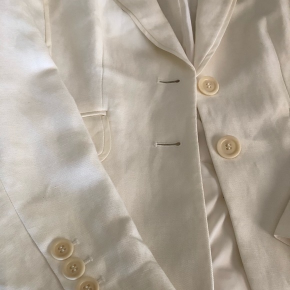 Classiques Entier White Linen Blazer - Picture 3 of 6